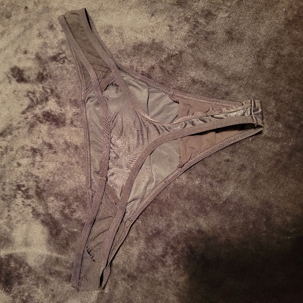 Thongs